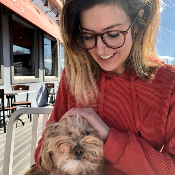 Meet your Posher, Lily - Picture 2 of 5